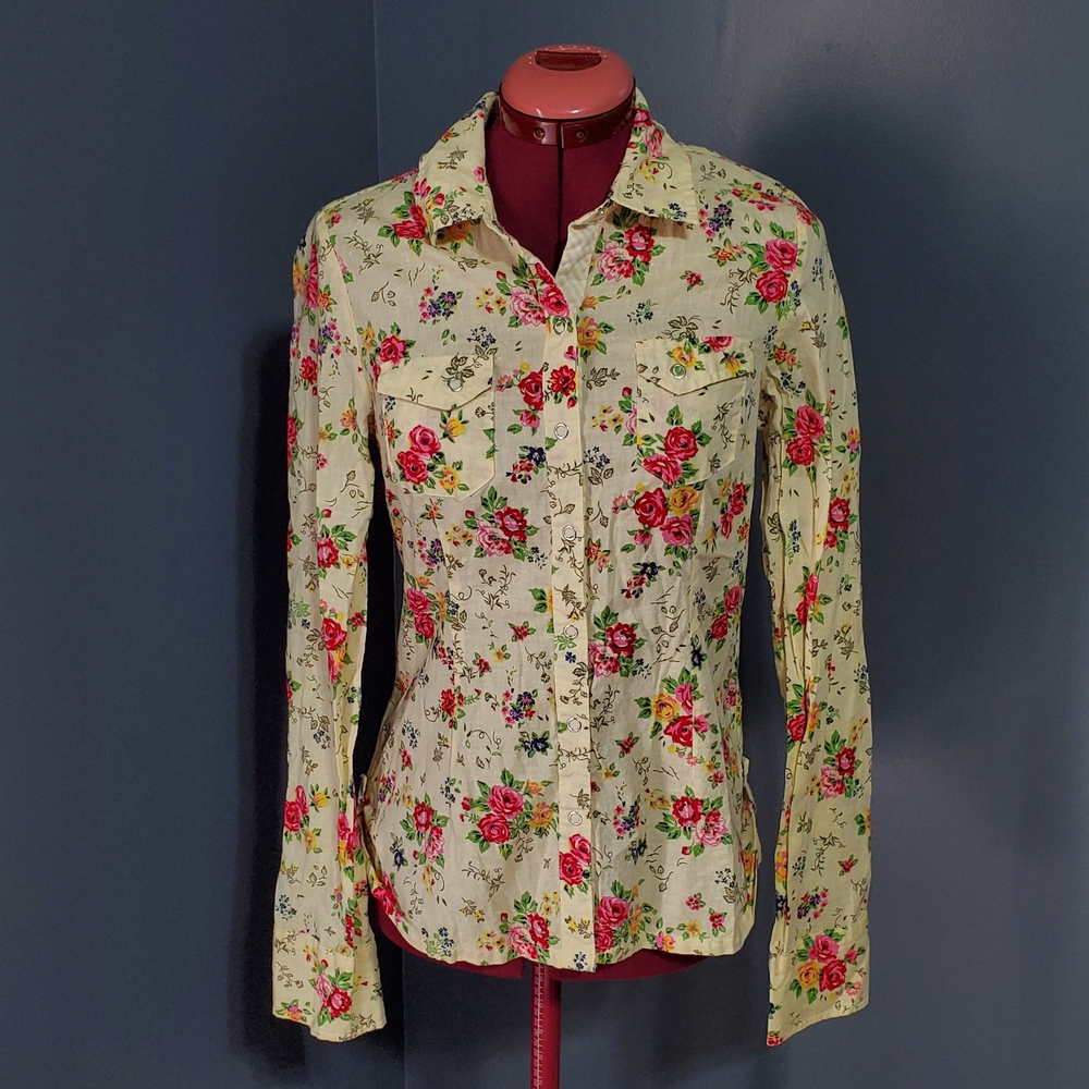 LEI Snap Front Yellow Long Sleeve Shirt Pink Purple Flowers Women's Size L
